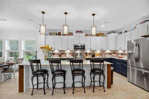 House in Osteen, Florida 3 bedrooms, 191.47 sq.m. № 1880963 - photo 14