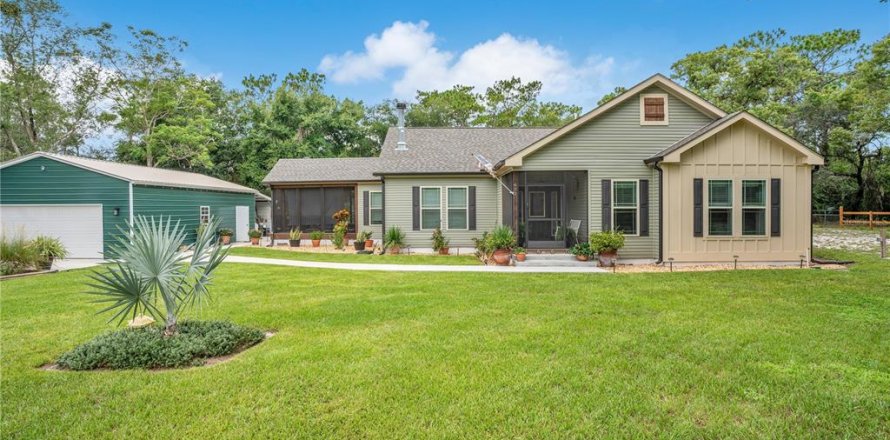 House in Osteen, Florida 3 bedrooms, 191.47 sq.m. № 1880963