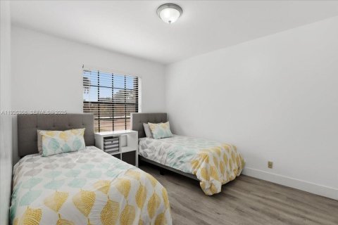 Villa ou maison à vendre à Miramar, Floride: 3 chambres, 157.28 m2 № 1985839 - photo 24