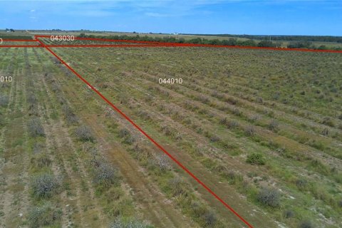 Land in Frostproof, Florida № 2291438 - photo 17