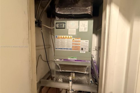 Снять в аренду виллу или дом в Холливуд, Флорида 1 спальня, 65.03м2, № 1973613 - фото 8