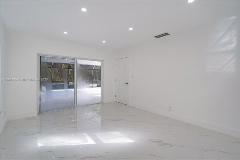 Villa ou maison à vendre à Coral Springs, Floride: 4 chambres, 194.54 m2 № 1827539 - photo 24