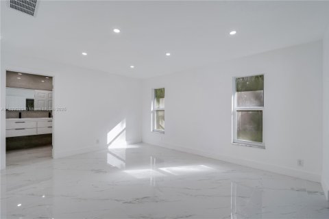Villa ou maison à vendre à Coral Springs, Floride: 4 chambres, 194.54 m2 № 1827539 - photo 22