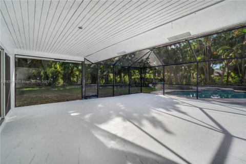Villa ou maison à vendre à Coral Springs, Floride: 4 chambres, 194.54 m2 № 1827539 - photo 27