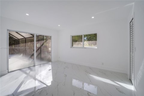 Villa ou maison à vendre à Coral Springs, Floride: 4 chambres, 194.54 m2 № 1827539 - photo 18