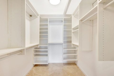 Купить кондоминиум в Теквеста, Флорида 5 комнат, 143.07м2, № 2083141 - фото 21