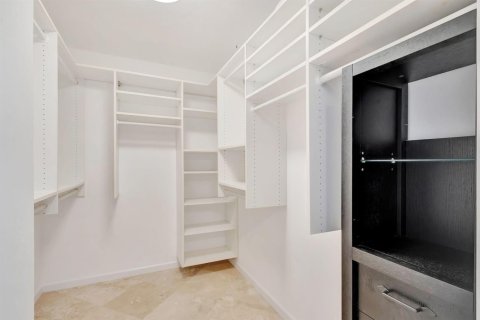 Купить кондоминиум в Теквеста, Флорида 5 комнат, 143.07м2, № 2083141 - фото 26