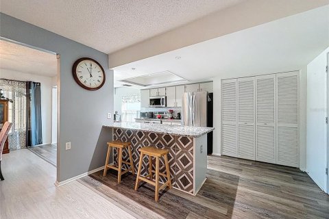 Casa en venta en Port Richey, Florida, 2 dormitorios, 159.61 m2 № 2201608 - foto 13