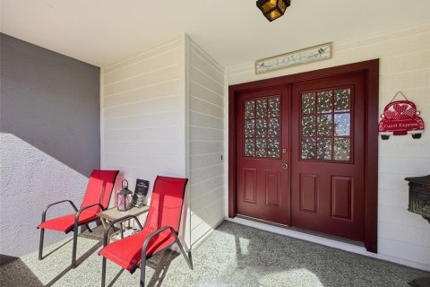Casa en venta en Port Richey, Florida, 2 dormitorios, 159.61 m2 № 2201608 - foto 4