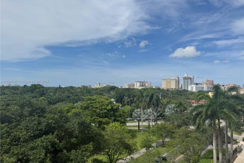 Condo in Coral Gables, Florida, 3 bedrooms  № 1939768 - photo 14
