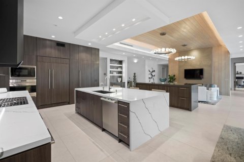 House in Delray Beach, Florida 7 bedrooms, 687.29 sq.m. № 2399624 - photo 16