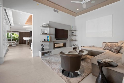 House in Delray Beach, Florida 7 bedrooms, 687.29 sq.m. № 2399624 - photo 23