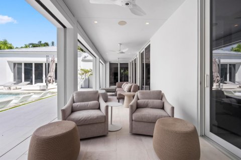 House in Delray Beach, Florida 7 bedrooms, 687.29 sq.m. № 2399624 - photo 6