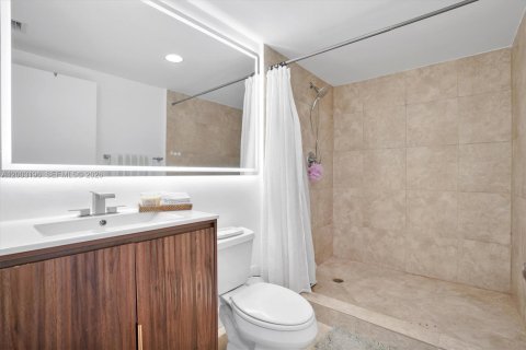 Купить кондоминиум в Норт-Бей-Виллидж, Флорида 3 спальни, 123.56м2, № 2068136 - фото 19