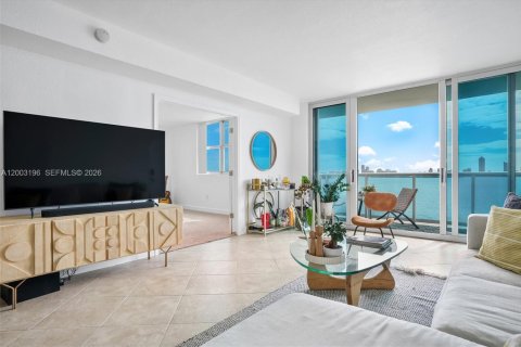 Купить кондоминиум в Норт-Бей-Виллидж, Флорида 3 спальни, 123.56м2, № 2068136 - фото 2