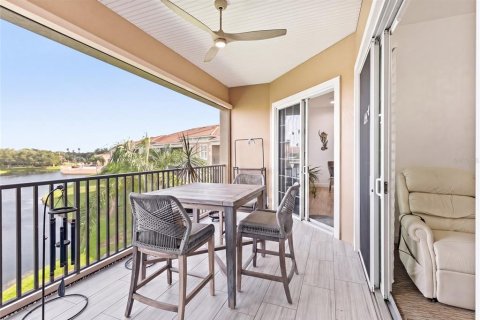 Condo in Saint Petersburg, Florida, 3 bedrooms № 2231565 - photo 18
