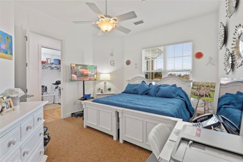 Condo in Saint Petersburg, Florida, 3 bedrooms № 2231565 - photo 20