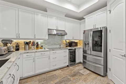 Condo in Saint Petersburg, Florida, 3 bedrooms № 2231565 - photo 6