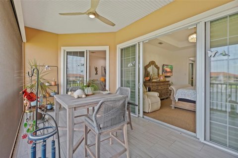 Condo in Saint Petersburg, Florida, 3 bedrooms № 2231565 - photo 17