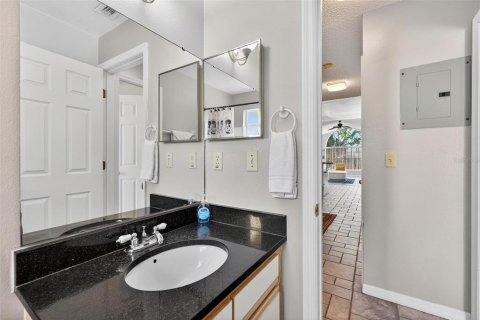 Condo in Kissimmee, Florida, 3 bedrooms  № 1885069 - photo 24
