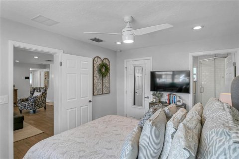 Casa en alquiler en Saint Petersburg, Florida, 3 dormitorios, 111.48 m2 № 1853863 - foto 21