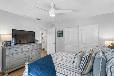 Casa en alquiler en Saint Petersburg, Florida, 3 dormitorios, 111.48 m2 № 1853863 - foto 26