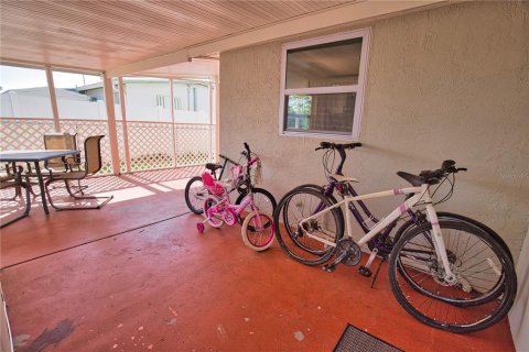 House in North Port, Florida 3 bedrooms, 110.27 sq.m. № 1767205 - photo 22