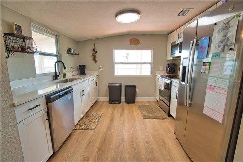 House in North Port, Florida 3 bedrooms, 110.27 sq.m. № 1767205 - photo 13