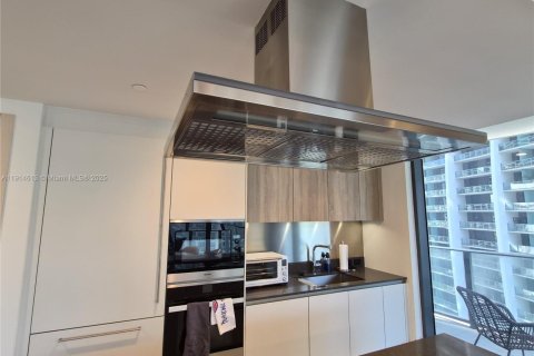 Купить кондоминиум в Майами, Флорида 2 спальни, 119.47м2, № 1970675 - фото 6