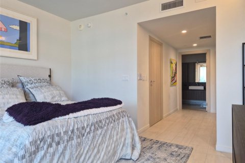 Купить кондоминиум в Майами, Флорида 2 спальни, 119.47м2, № 1970675 - фото 11