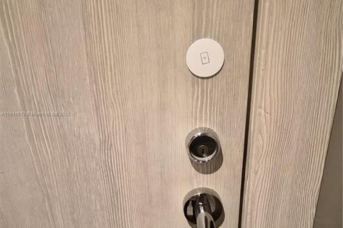 Купить кондоминиум в Майами, Флорида 2 спальни, 119.47м2, № 1970675 - фото 15