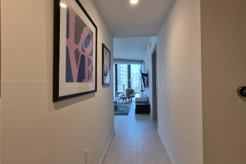 Купить кондоминиум в Майами, Флорида 2 спальни, 119.47м2, № 1970675 - фото 17