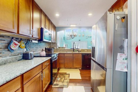 Villa ou maison à vendre à Kissimmee, Floride: 6 chambres, 222.87 m2 № 2142189 - photo 8