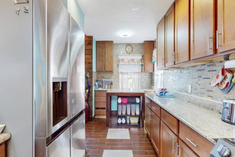 Villa ou maison à vendre à Kissimmee, Floride: 6 chambres, 222.87 m2 № 2142189 - photo 7