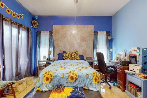 Villa ou maison à vendre à Kissimmee, Floride: 6 chambres, 222.87 m2 № 2142189 - photo 19