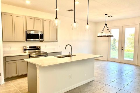 Villa ou maison à louer à Davenport, Floride: 5 chambres, 253.16 m2 № 1810880 - photo 4