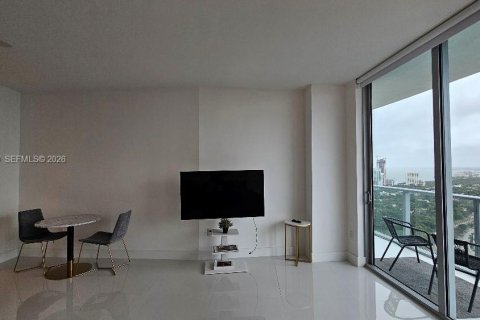 Снять в аренду кондоминиум в Майами, Флорида 49.33м2, № 2078243 - фото 3
