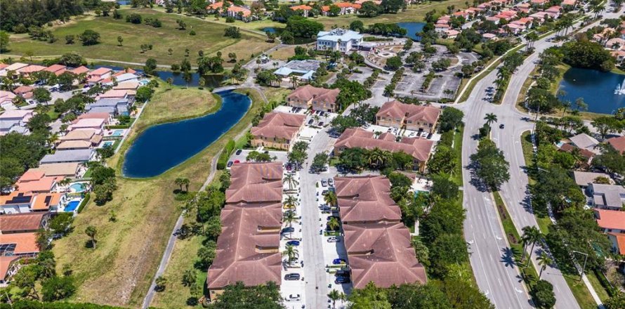 Condo à Pompano Beach, Floride, 3 chambres № 1207311