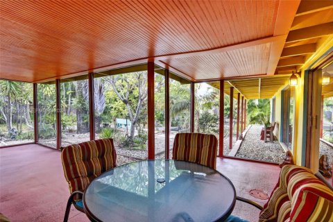 Villa ou maison à vendre à Fort Lauderdale, Floride: 4 chambres, 203.08 m2 № 2247689 - photo 24
