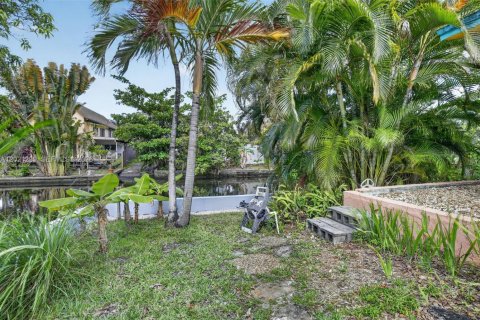 Villa ou maison à vendre à Fort Lauderdale, Floride: 4 chambres, 203.08 m2 № 2247689 - photo 28