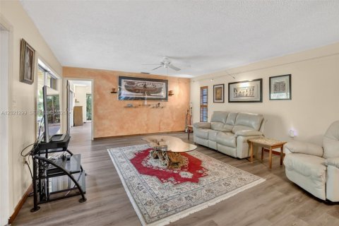 Villa ou maison à vendre à Fort Lauderdale, Floride: 4 chambres, 203.08 m2 № 2247689 - photo 8