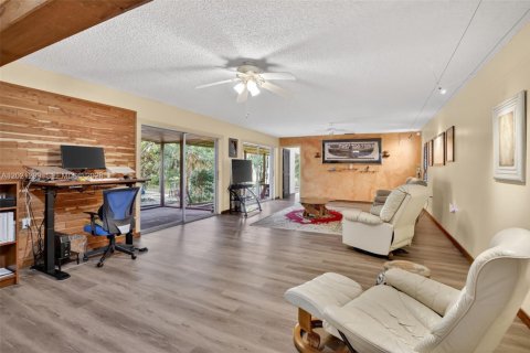 Villa ou maison à vendre à Fort Lauderdale, Floride: 4 chambres, 203.08 m2 № 2247689 - photo 5