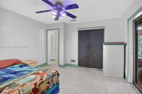 Villa ou maison à vendre à Fort Lauderdale, Floride: 4 chambres, 203.08 m2 № 2247689 - photo 19