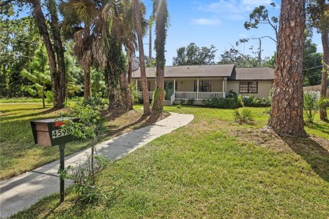 House in Sarasota, Florida 3 bedrooms, 176.05 sq.m. № 2393656 - photo 2