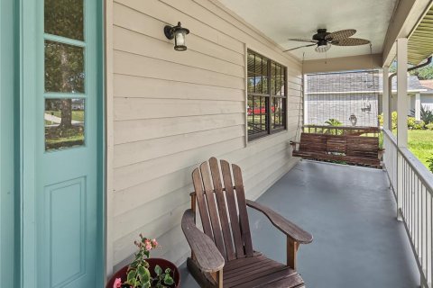 House in Sarasota, Florida 3 bedrooms, 176.05 sq.m. № 2393656 - photo 12