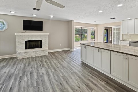 House in Sarasota, Florida 3 bedrooms, 176.05 sq.m. № 2393656 - photo 20