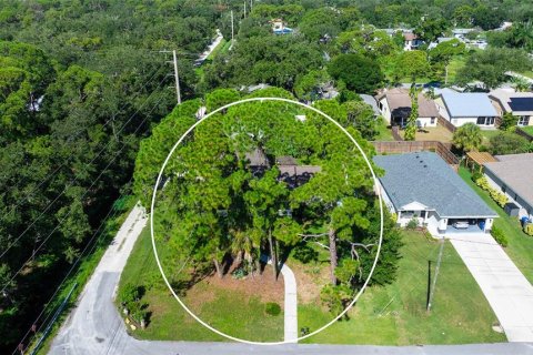 House in Sarasota, Florida 3 bedrooms, 176.05 sq.m. № 2393656 - photo 7