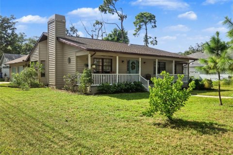 House in Sarasota, Florida 3 bedrooms, 176.05 sq.m. № 2393656 - photo 4