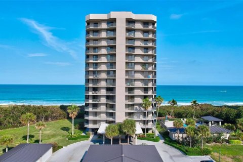 Condo in Hutchinson Island South, Florida, 3 bedrooms  № 1583801 - photo 1