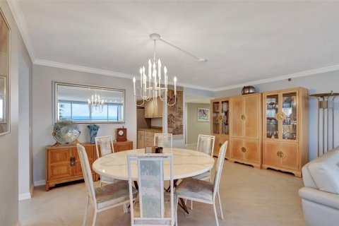 Condo in Hutchinson Island South, Florida, 3 bedrooms  № 1583801 - photo 13